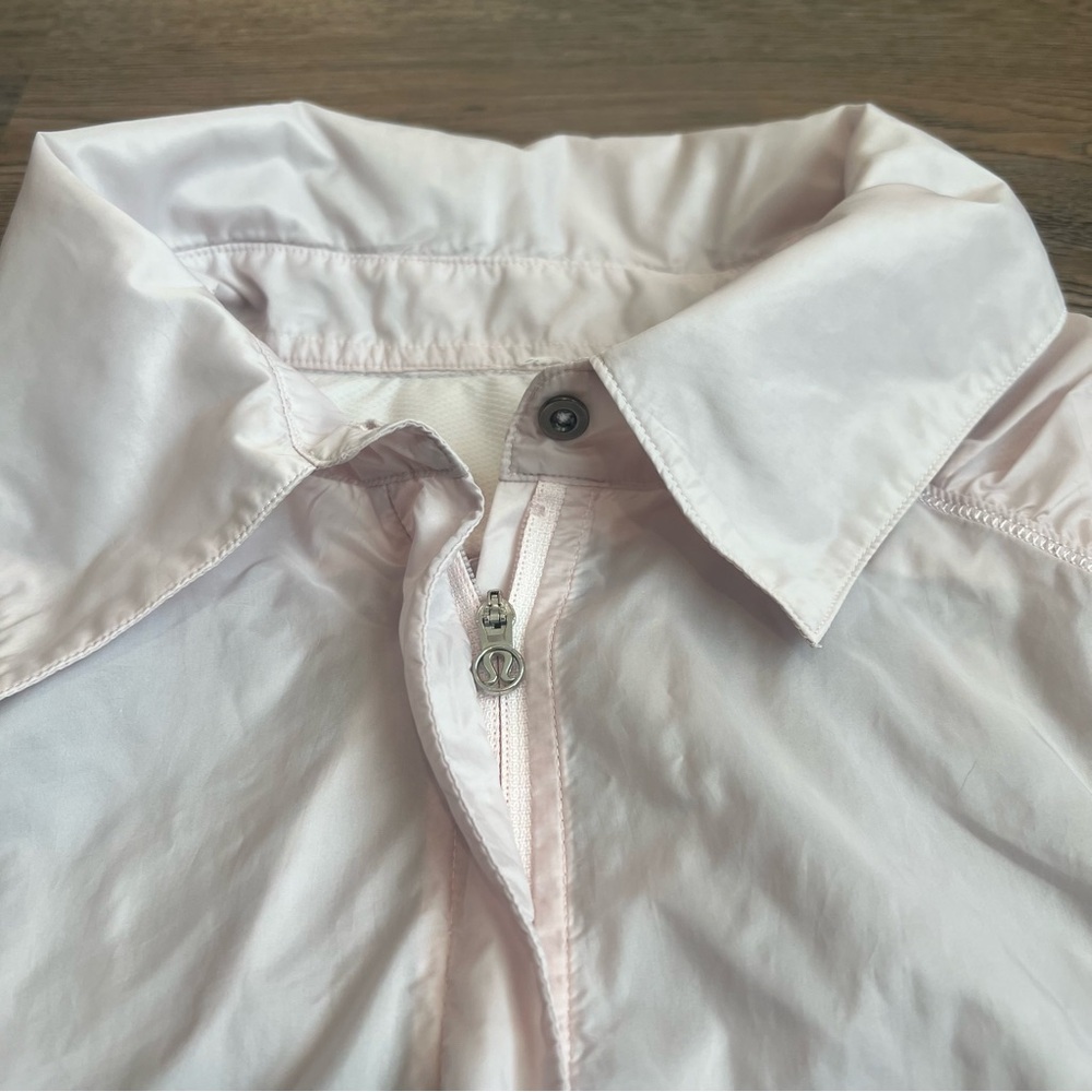 Lululemon Pedal Power Wind Shirt Jacket Neutral Blush Size 8 Silver Hardware - Picture 4 of 13